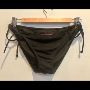 NWOT Victoria’s Secret string tie bikini bottoms